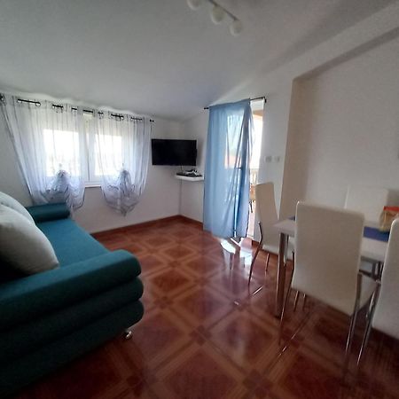 סנג' Apartmani Ivana Senj חדר תמונה