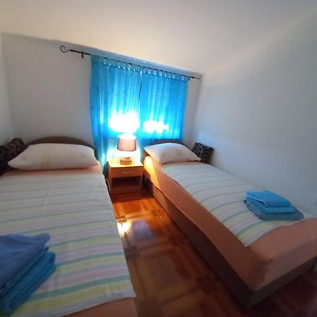 סנג' Apartmani Ivana Senj חדר תמונה