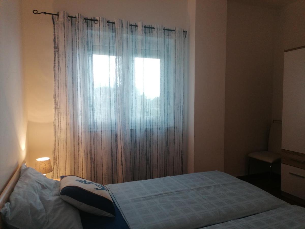 סנג' Apartmani Ivana Senj מראה חיצוני תמונה