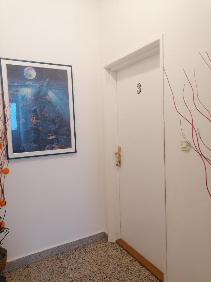 סנג' Apartmani Ivana Senj מראה חיצוני תמונה